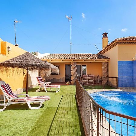 Chalet Rocio - Solo Familias โกนิล เด ลาฟรอนเตรา ภายนอก รูปภาพ