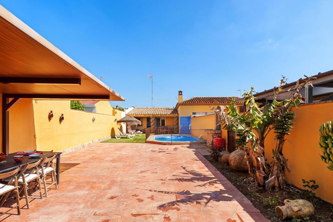 Chalet Rocio - Solo Familias โกนิล เด ลาฟรอนเตรา ภายนอก รูปภาพ