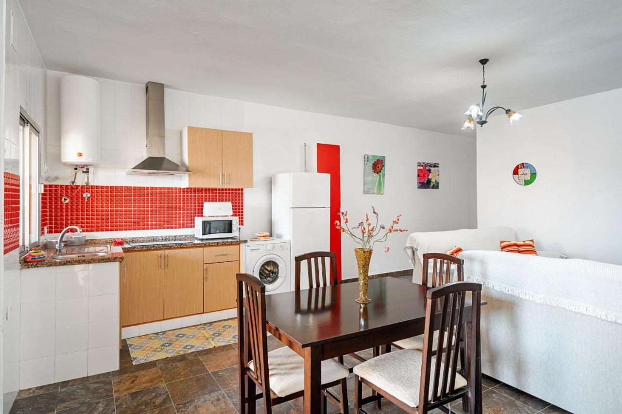 Chalet Rocio - Solo Familias โกนิล เด ลาฟรอนเตรา ภายนอก รูปภาพ